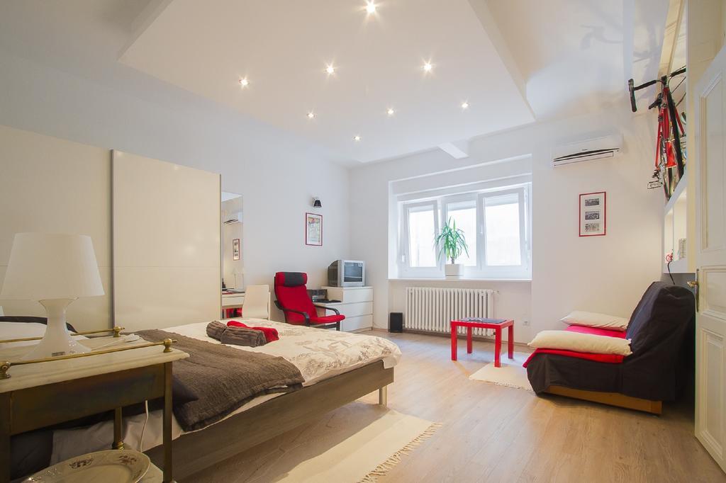 Apartment Red Bike Zagreb Bilik gambar